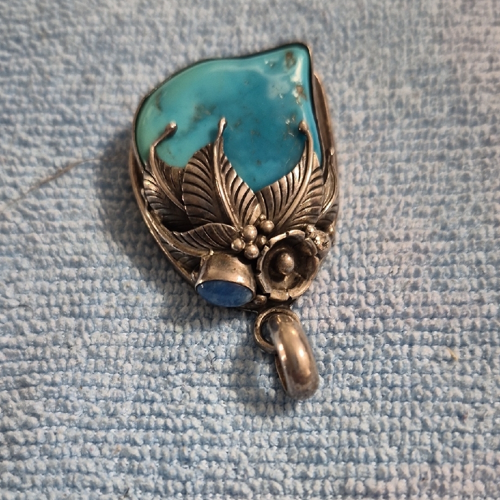 Turquoise Silver Pendant - Picture 9 of 16